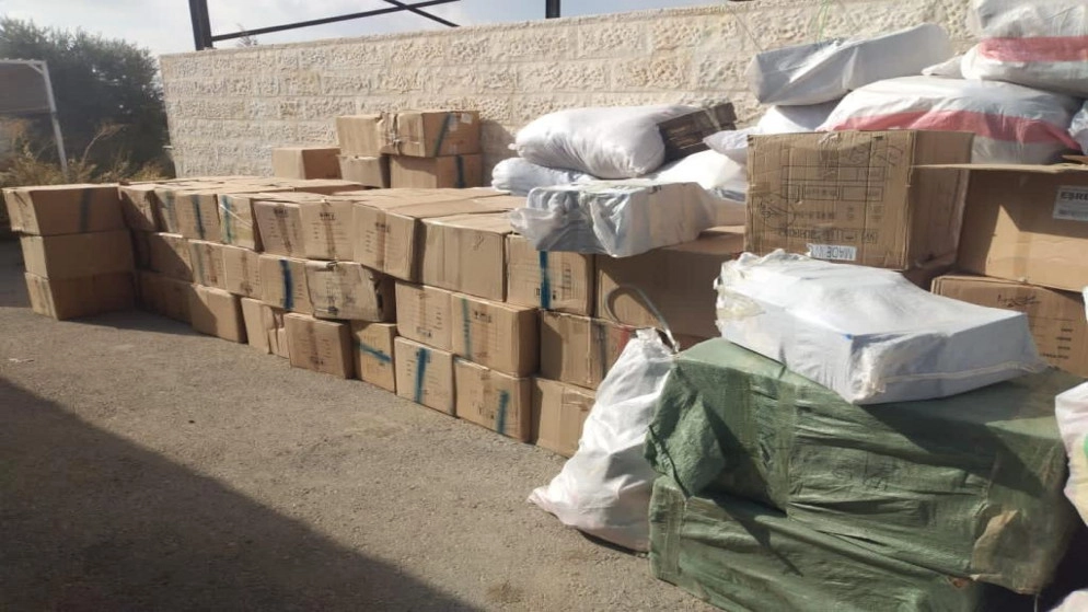 ضبط شاحنة تحمل بضائع مهربة قرب عمّان
