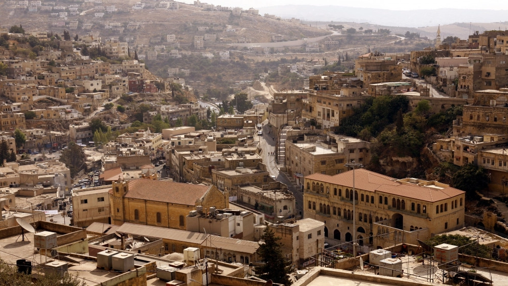 وزير السياحة: حريصون على دعم ملف إدراج السلط ضمن قائمة التراث العالمي