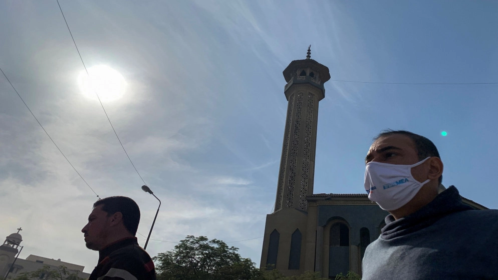 عدد حالات الإصابة اليومية بكورونا في مصر يتجاوز 500