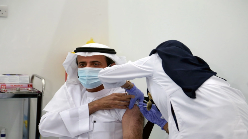 بدء حملة تلقيح ضد كوفيد-19 في السعودية