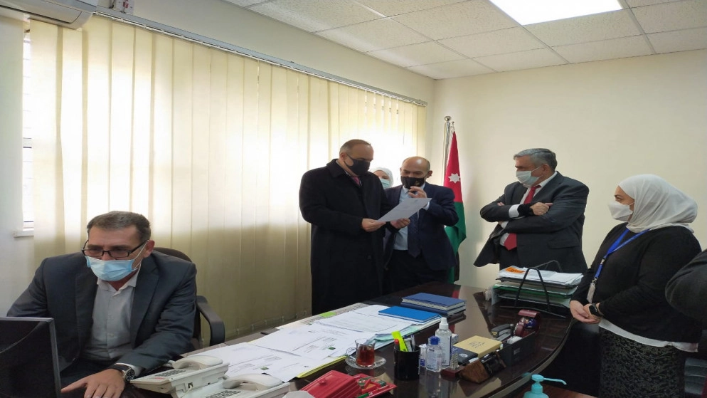 فحص يظهر تشكل أجسام مضادة للفيروس لرئيس الوزراء ووزير الصحة