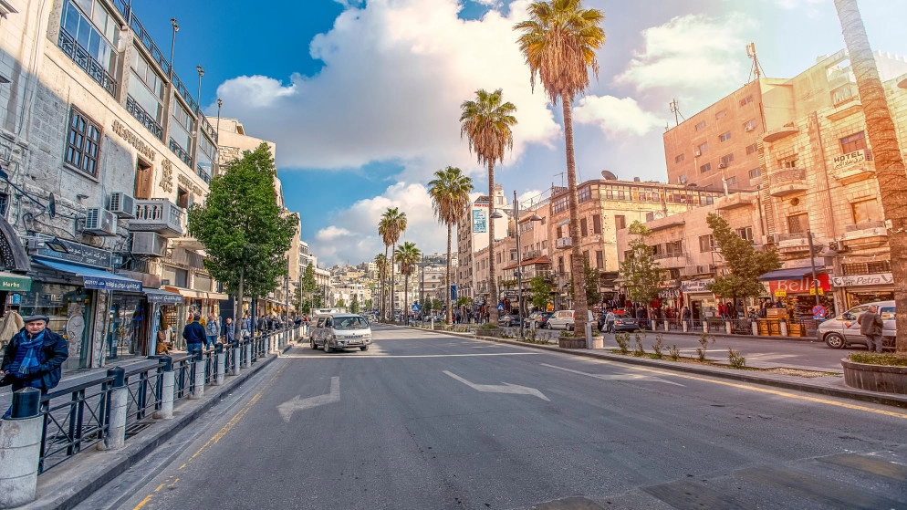 أجواء دافئة نهارا ومعتدلة الحرارة ليلا