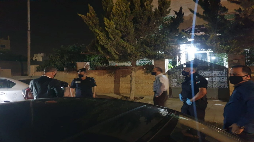 عزل عمارة في منطقة الهاشمي في المفرق