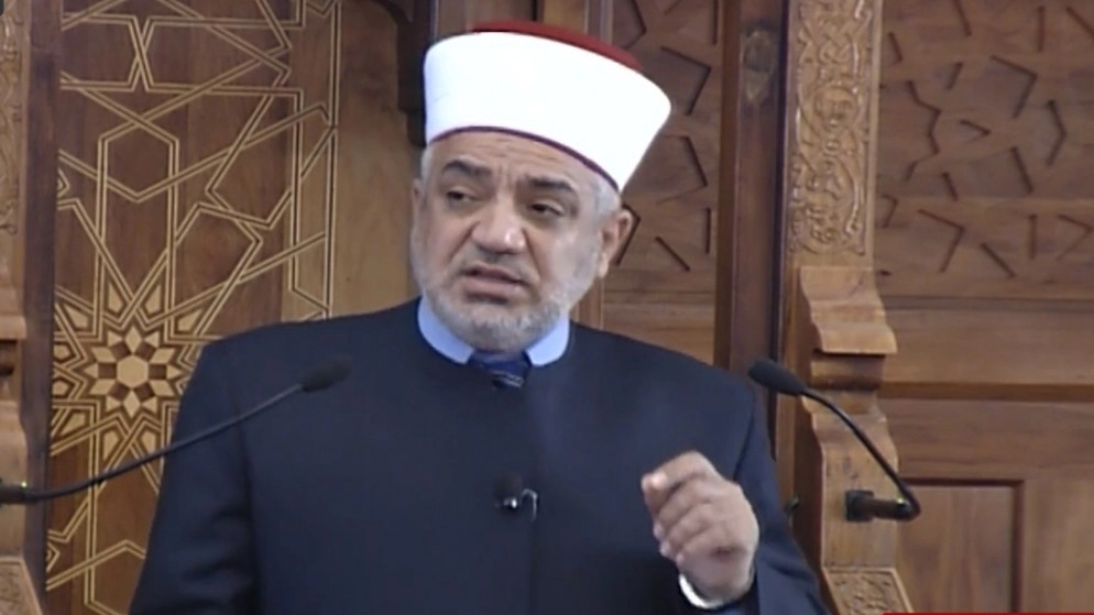 وزير الأوقاف: يتوجب علينا عدم ترك التباعد الاجتماعي