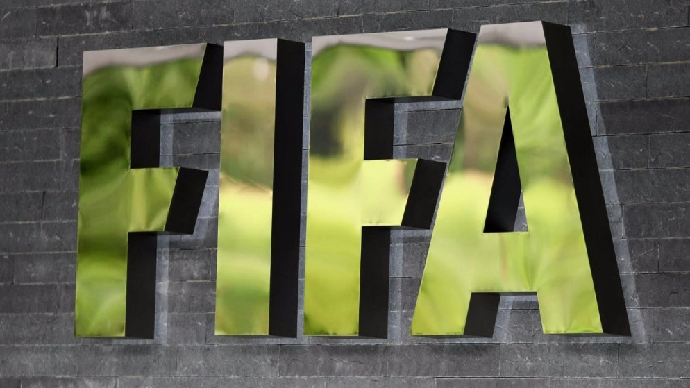فيفا يخاطب الاتحادات الأهلية لإبلاغها بتعديلات فرضتها كورونا