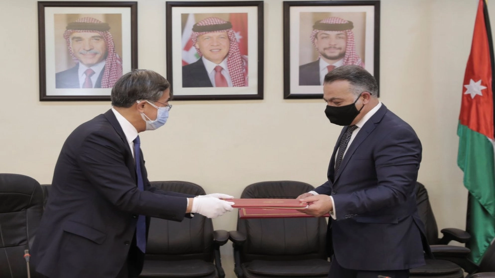 مساعدات طبية صينية للأردن لمكافحة جائحة كورونا