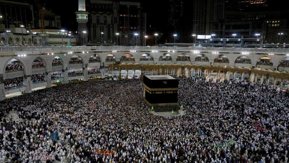ماليزيا تلغي أداء الحج لمواطنيها هذا العام بسبب الفيروس