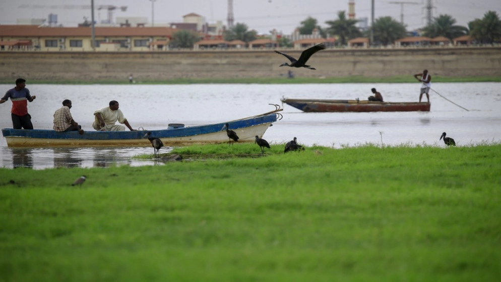 السودان يمدد حظر التجول 10 أيام ويخفف القيود
