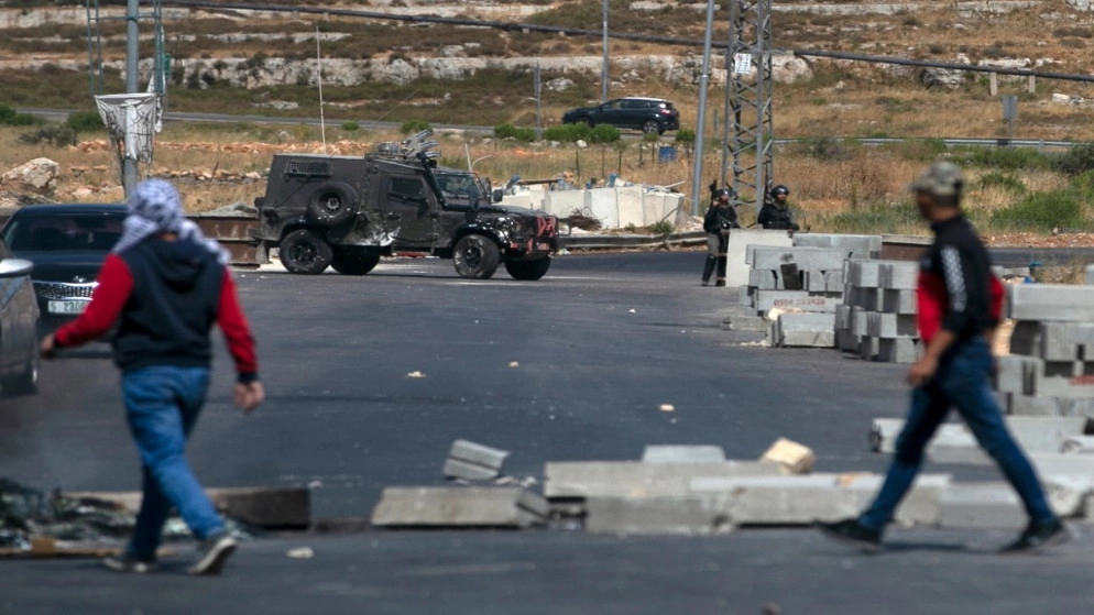 إصابة 10 فلسطينيين برصاص جيش الاحتلال الإسرائيلي