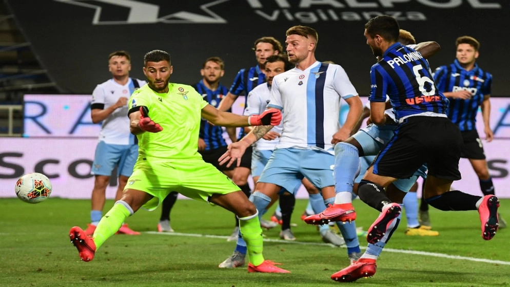 أتلانتا ينتفض ويوجه ضربة لآمال لاتسيو في لقب الدوري