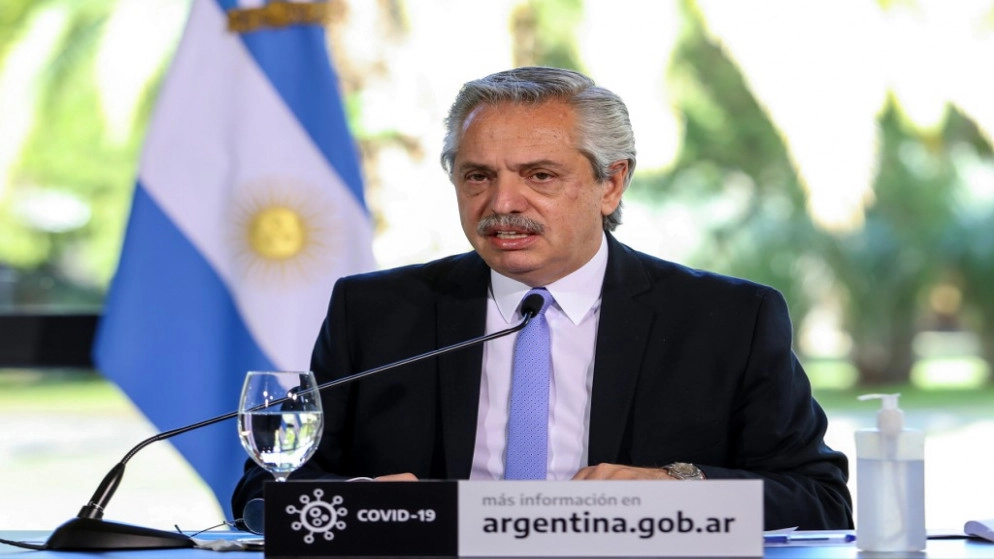 رئيس الأرجنتين يعلن تمديد المفاوضات حول الديون حتى نهاية آب