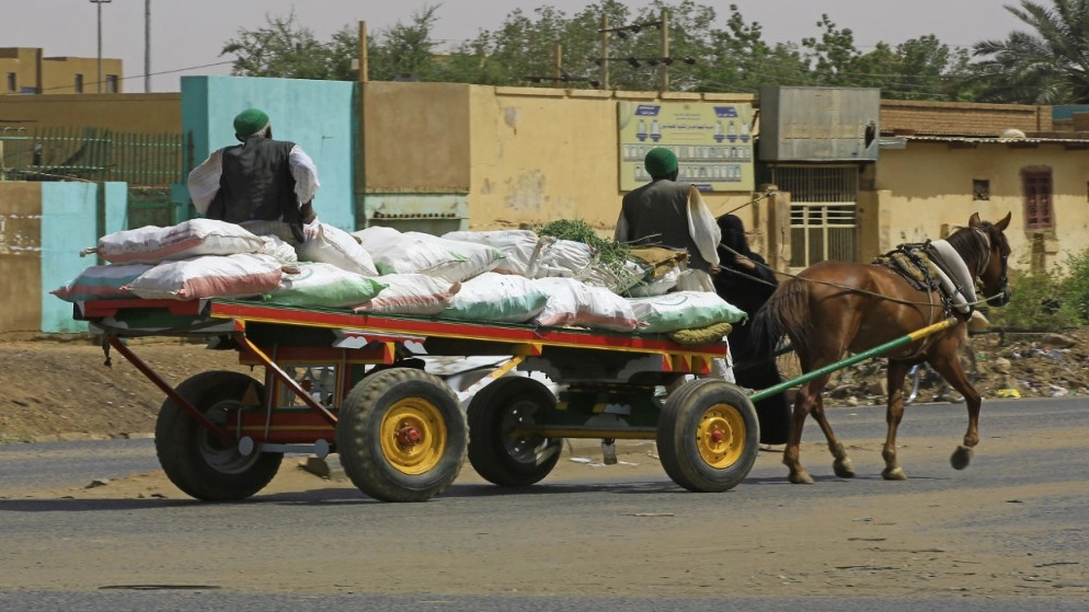 السودان يسمح لغير المسلمين بشرب الكحول