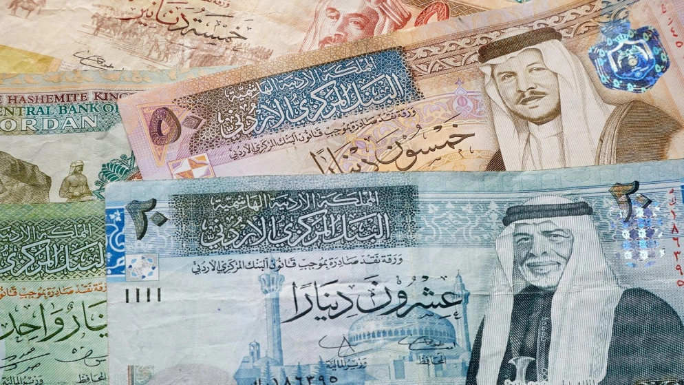 تأجيل أقساط قروض من انقطع أو انخفض راتبه ومن تأجلت زياداته وعلاواته
