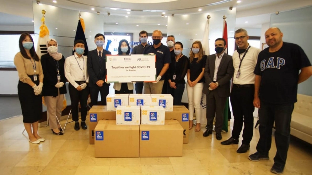 التبرع بمعدات طبية لمخيمات اللجوء والمجتمعات المحلية في الأردن