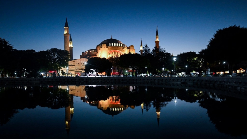أول صلاة عيد في آيا صوفيا منذ تحويلها إلى مسجد