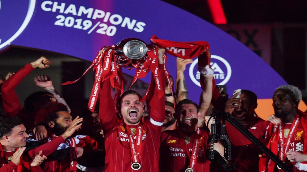 ليفربول يبدأ الدفاع عن لقب الدوري الإنجليزي ضد ليدز