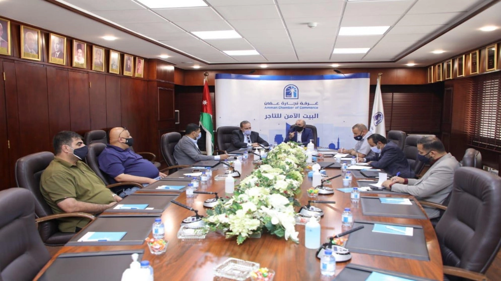 شركات "نقل دولي" تطالب بالسماح لها بالعمل على الخطوط الداخلية