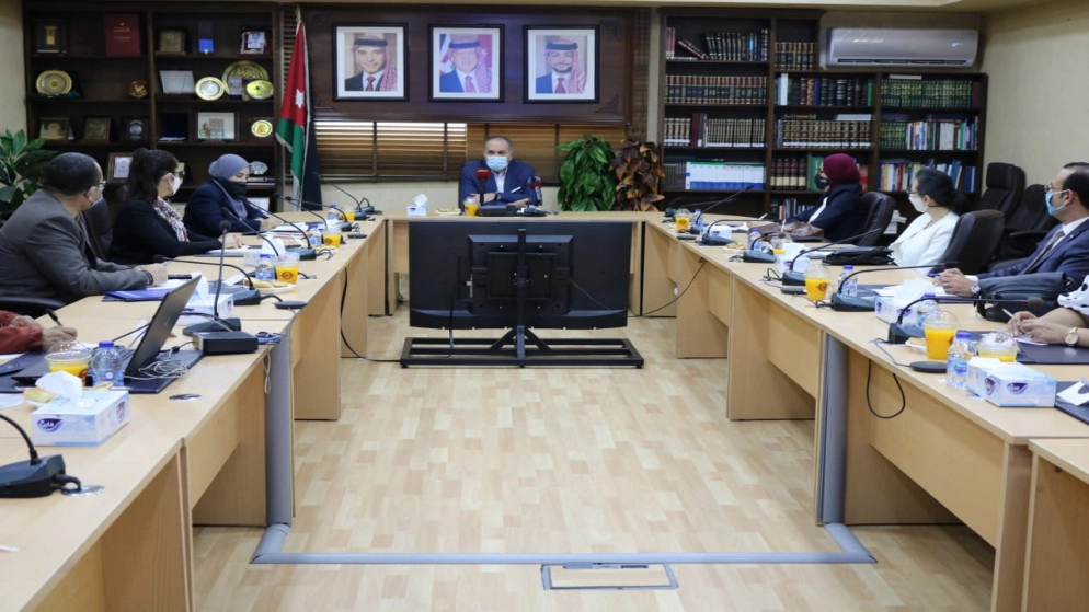 وزير العدل يترأس اجتماعاً في مجال مكافحة الاتجار بالبشر