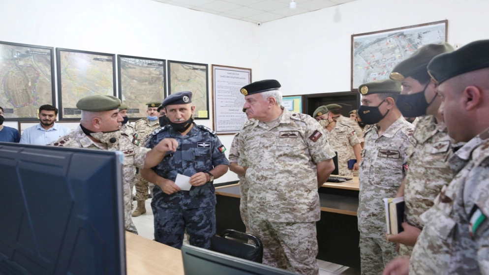 رئيس هيئة الأركان يزور قيادة الذخيرة العسكرية