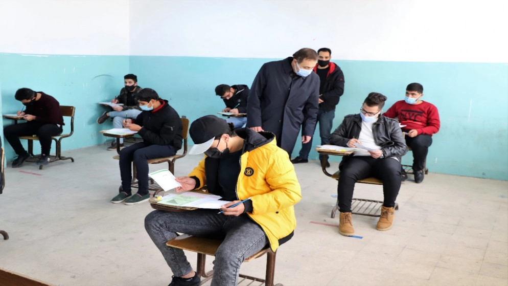 وزير التربية يدعو إلى تطبيق البروتوكول الصحي لضمان سلامة الطلبة خلال الامتحان التكميلي
