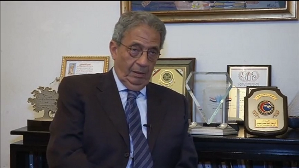 إصابة السياسي المصري عمرو موسى بكوفيد-19 ودخوله المستشفى