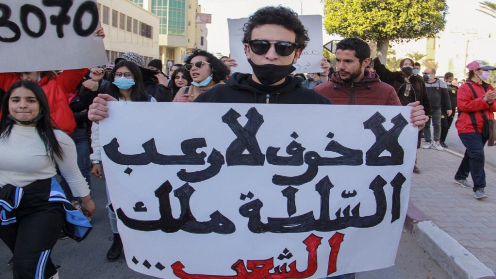 رئيس وزراء تونس للمحتجين: "صوتكم مسموع" لكن "الفوضى مرفوضة"