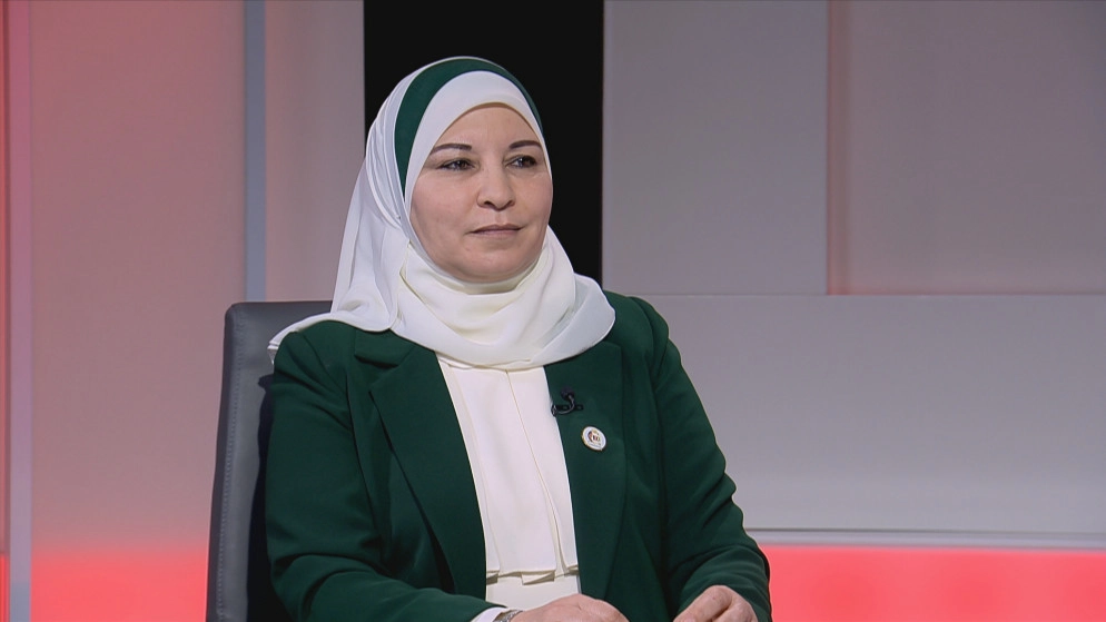 530 شاشة تلفزيونية لـ 73 مدرسة للمزج بين التعليمين التقليدي والإلكتروني