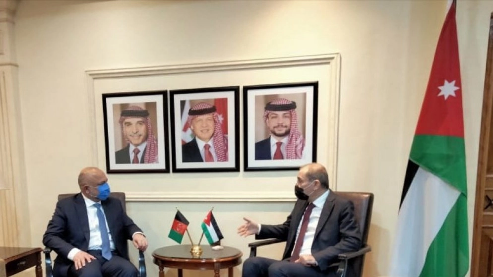 وزير الخارجية يبحث مع نظيره الأفغاني تعزيز العلاقات الثنائية