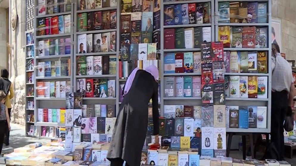 أمين عمّان يعتذر لصاحب "كشك الثقافة" بعد مصادرة كتب له