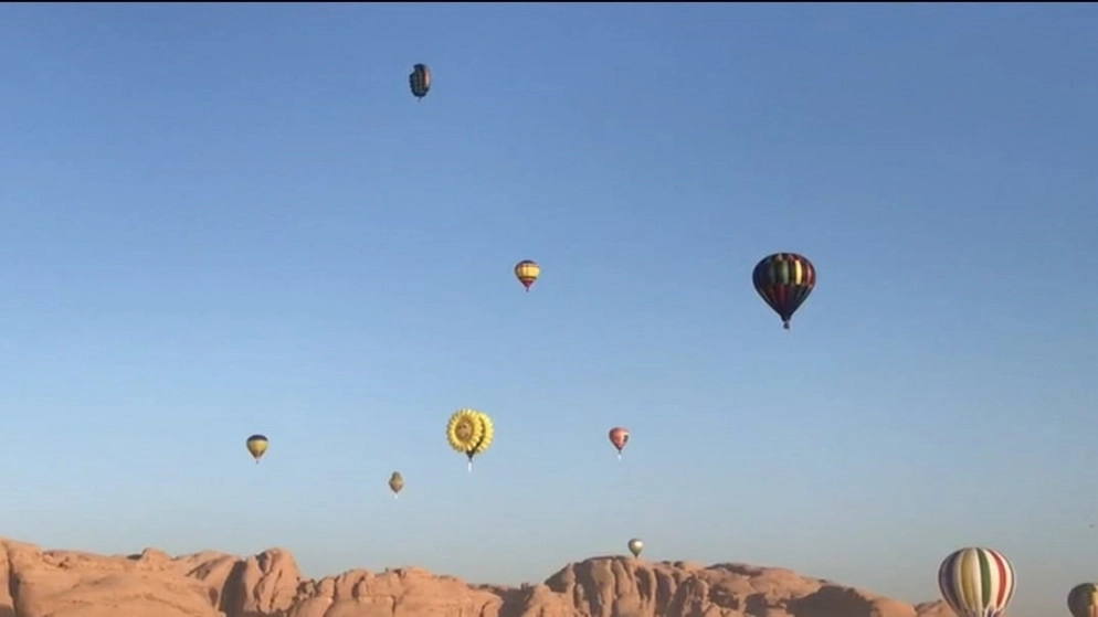 انطلاق فعاليات مهرجان المناطيد الأردني في وادي رم والبترا والعقبة