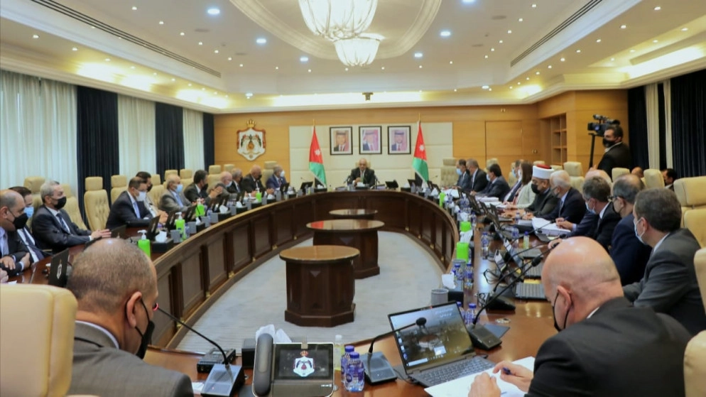 رئيس الوزراء يؤكد إنفاذ التوجيه الملكي بإصدار عفو خاص بقضايا إطالة اللسان بأقرب وقت