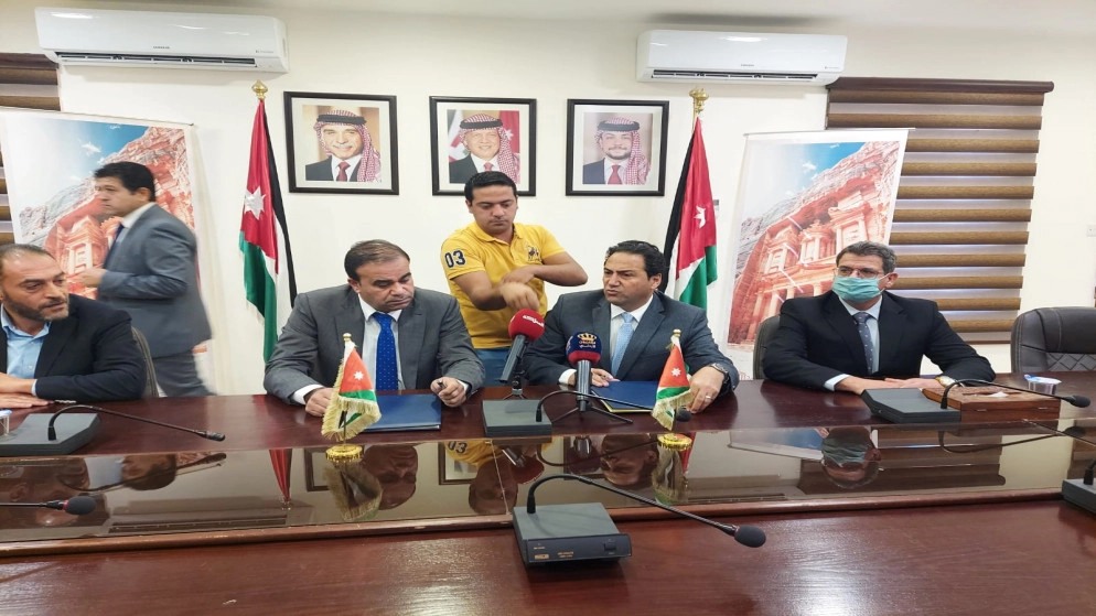 صندوق التنمية والتشغيل يقرض "إقليم البترا" مليون دينار