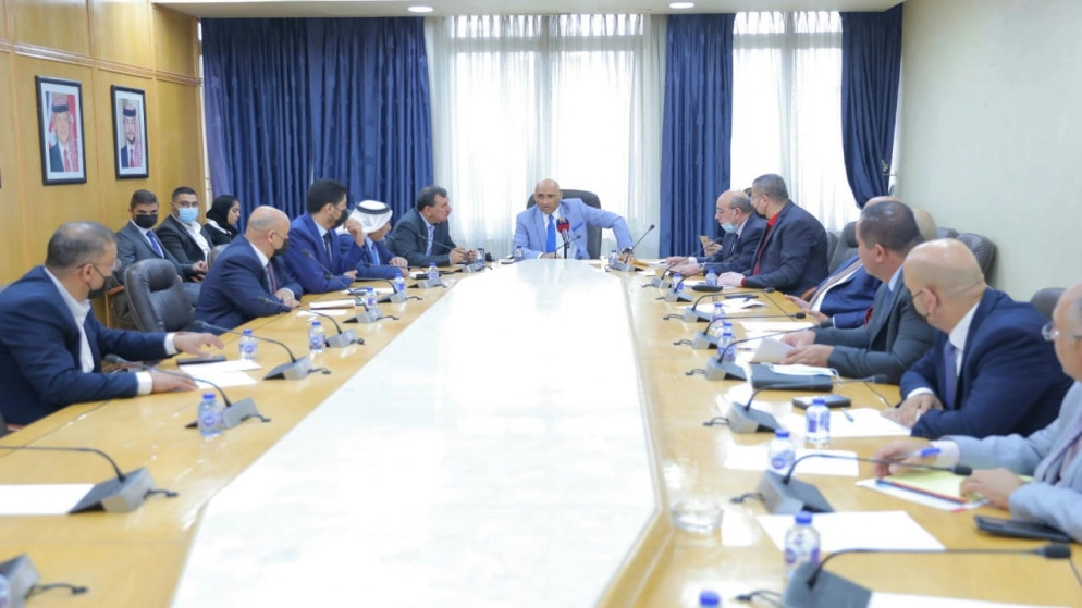 لجنة الصحة والبيئة النيابية تطالب شركات التأمين الالتزام بالاتفاقيات والأجور