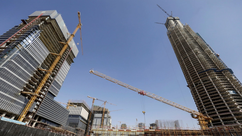 استطلاع: توقعات بنمو الاقتصاد المصري 5.1% في 2021-2022