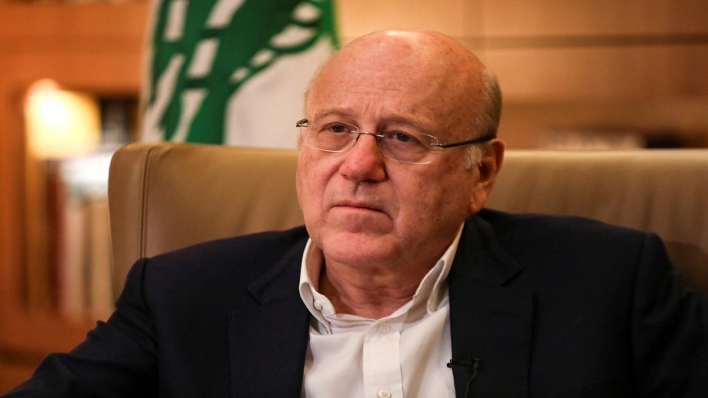 رئيس الوزراء اللبناني يناشد الزعماء العرب المساعدة في تجاوز الأزمة مع السعودية