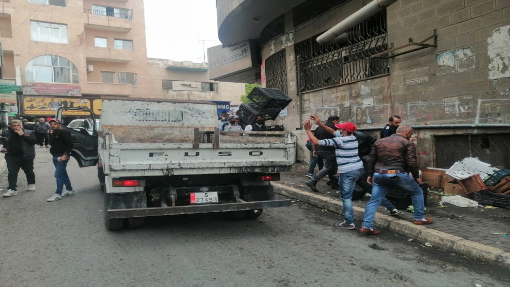 مصادرة 30 "بسطة عشوائية" خلال حملة في الوسط التجاري بجرش