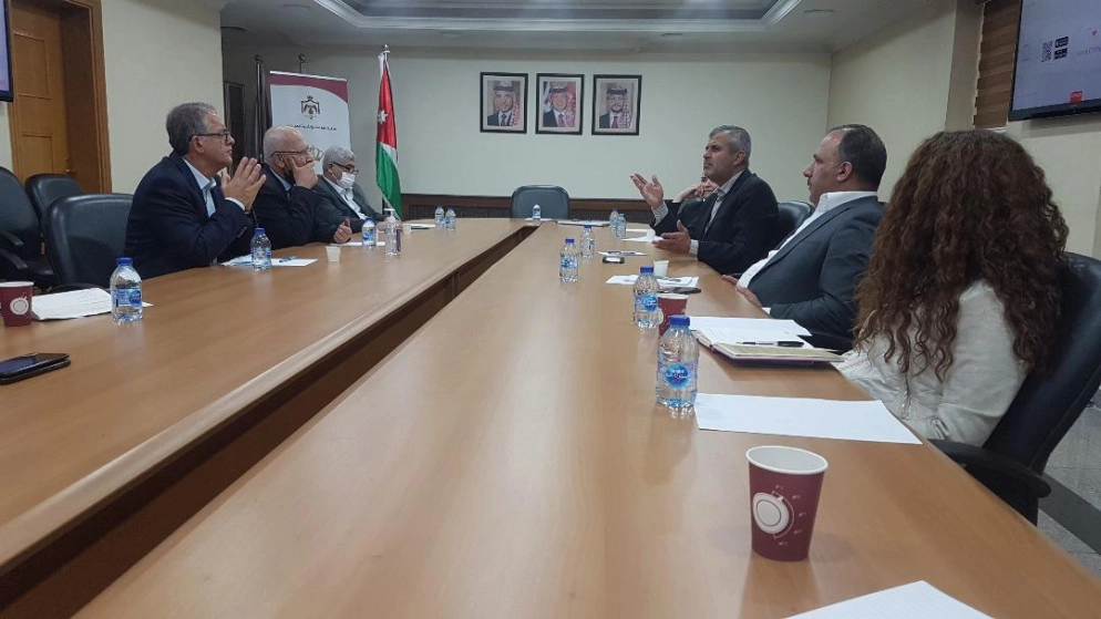 وزير الطاقة يدعو الصناديق المحلية للاستثمار في مشاريع الطاقة