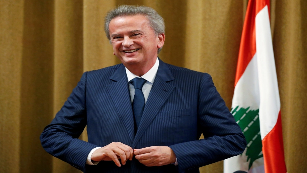 حاكم مصرف لبنان يقول إنه سيقدم للسلطات القضائية تقريرا أجراه مكتب تدقيق معروف
