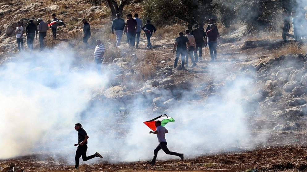 إصابة 22 فلسطينيا في مواجهات مع الاحتلال الإسرائيلي في نابلس