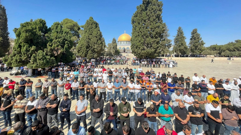45 ألف فلسطيني يؤدون صلاة الجمعة في المسجد الأقصى