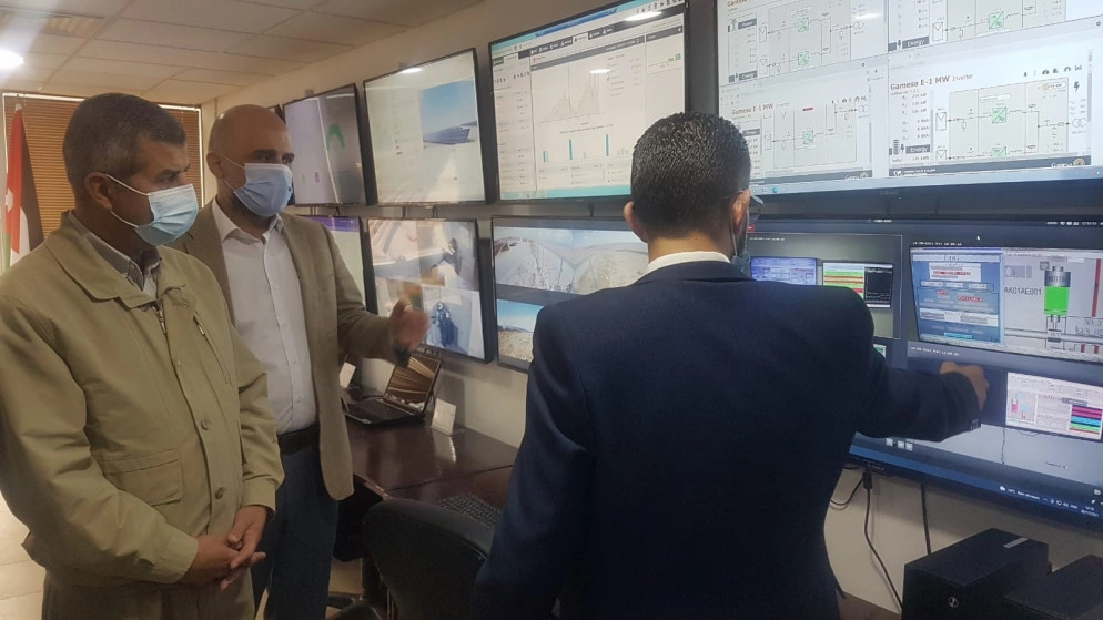 وزير الطاقة يؤكد ضرورة مواكبة التطورات التكنولوجية في قطاع الطاقة