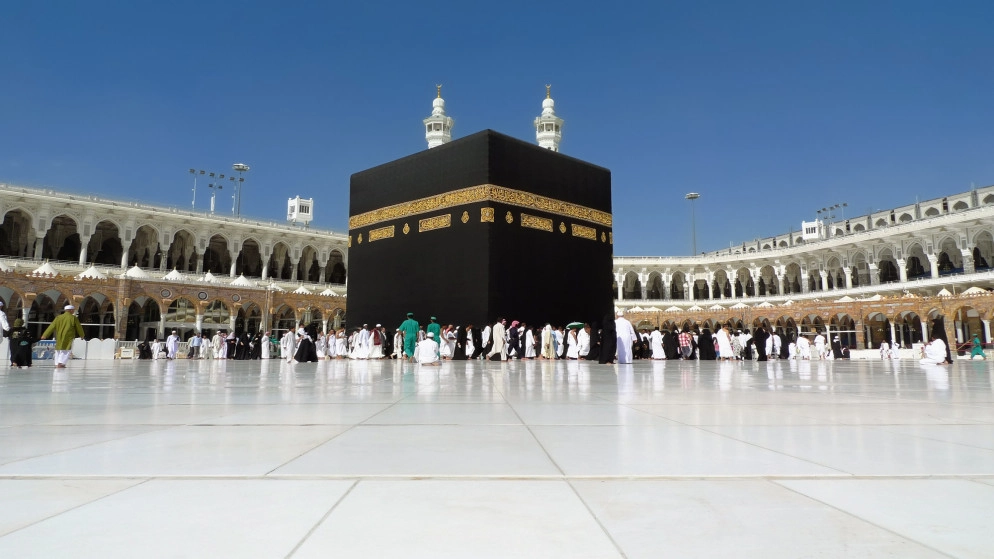 انطلاق 10 رحلات لأداء العمرة برا منذ استئنافها وسط "إقبال ضعيف"