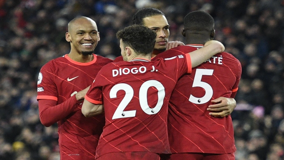 ليفربول يشدد الضغط على تشلسي وأرسنال يستعيد نغمة الفوز في الدوري الإنجليزي