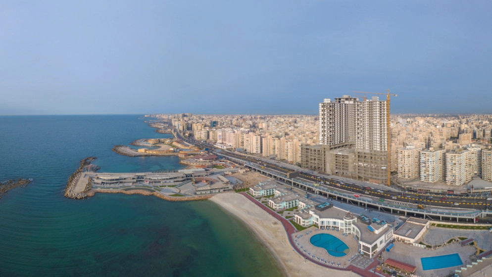 مصر تغلق ميناءي الإسكندرية والدخيلة بسبب سوء الأحوال الجوية