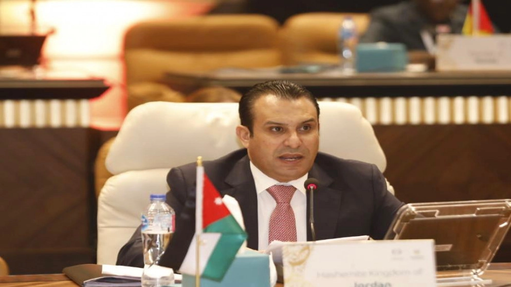 الأردن يدعو للحد من المعوقات التي تحول دون تطوير المناهج الدراسية