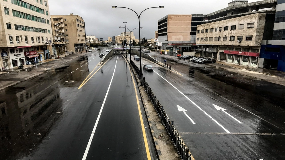 أجواء باردة وأمطار متفرقة في أغلب المناطق