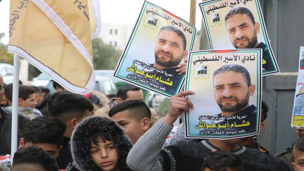 أسير فلسطيني يواجه ظروفا صحية خطيرة بعد إضرابه عن الطعام لليوم 123