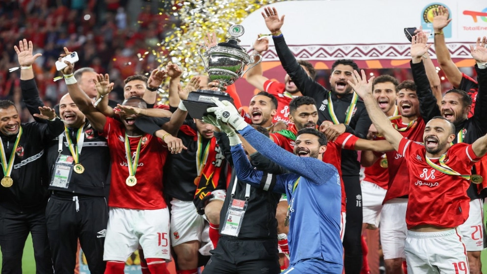 الأهلي المصري يُتوّج بلقب كأس السوبر الإفريقي للمرة الثامنة في تاريخه