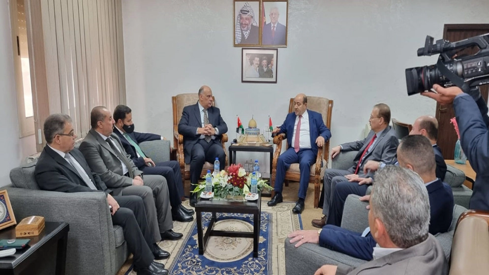 رئيس ديوان الخدمة المدنية يبحث تبادل الخبرات مع نظيره الفلسطيني في رام الله
