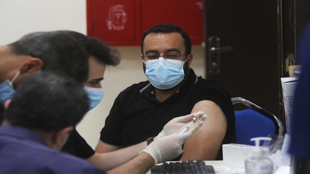 6845 شخصا تلقوا الجرعة الثالثة من اللقاح المضاد لكورونا في محافظة معان